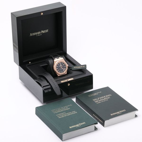 Audemars Piguet Royal Oak 15400OR.OO.D002CR.01